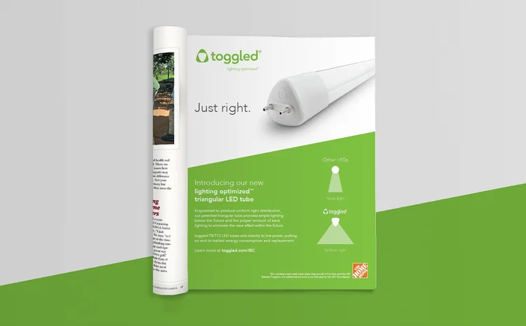 Toggled magazine spread, folded
